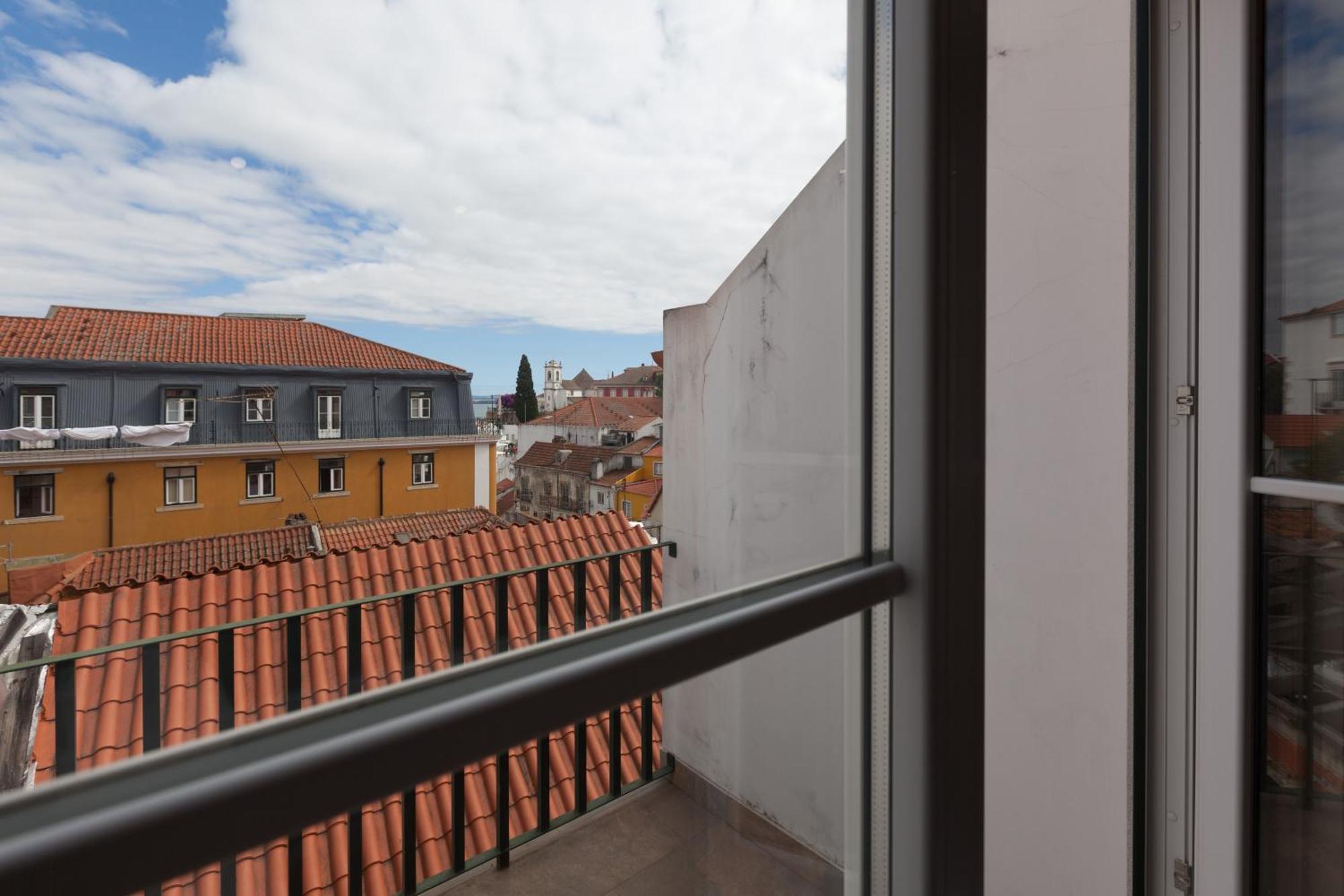 Ferienwohnung Flh Portas Do Sol Duplex With Terrace Lissabon Exterior foto